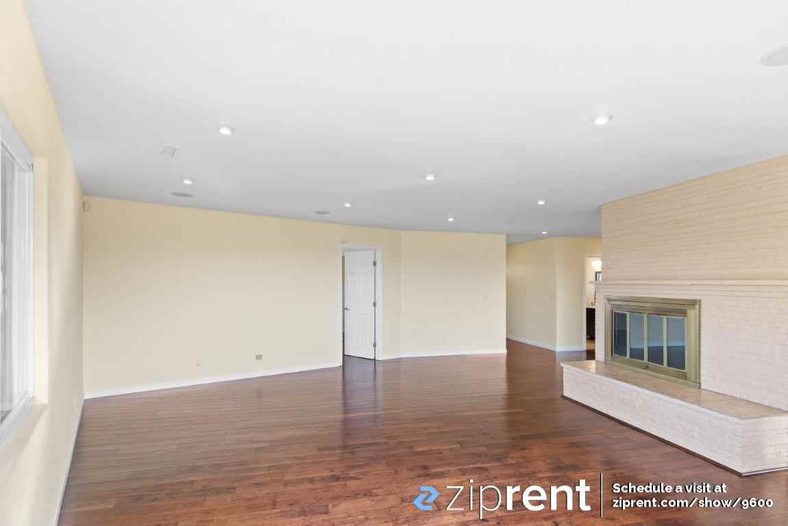 8421 Aster Ave - Photo 3 of 20