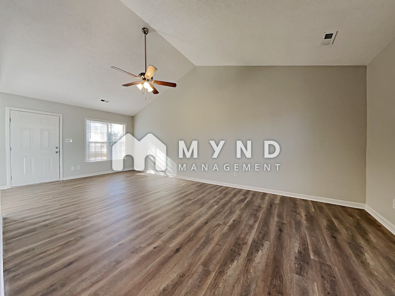 113 S Wynbrooke Ln - Photo 2 of 15