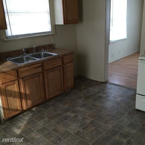 6104 Bettcher Ave - Photo 2 of 3