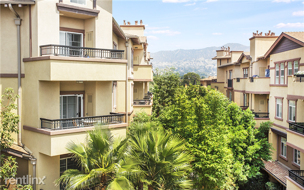 Empire Landing - Photo 2 of 10