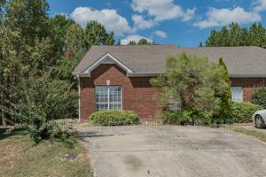 featured image of 570 Treymoor Lake Cir