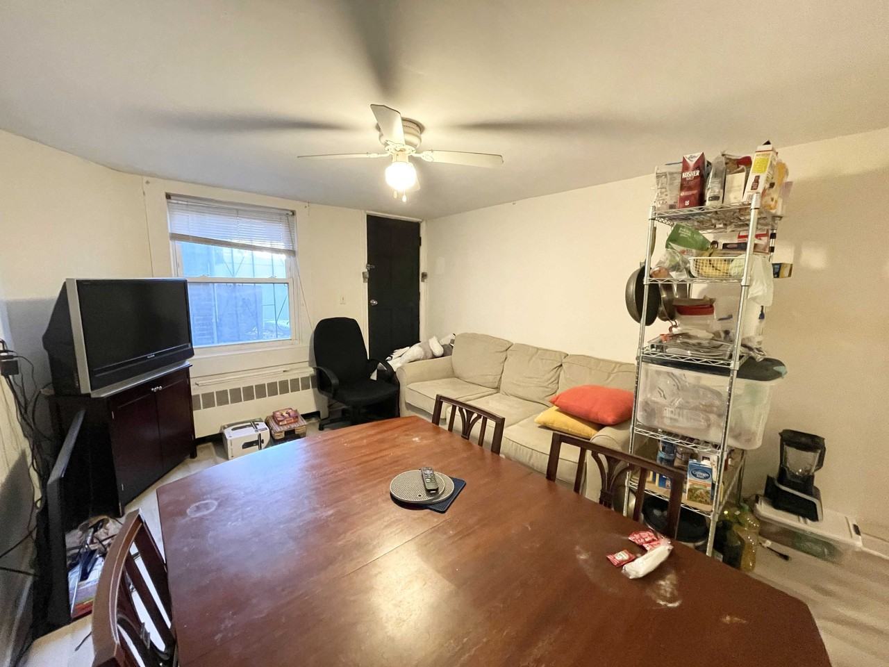 Windsor St - Photo 4 of 7