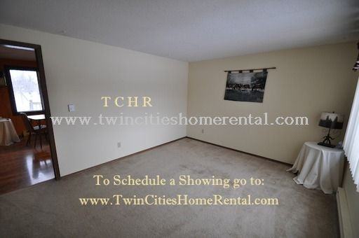 217 9th St - Photo 3 of 8