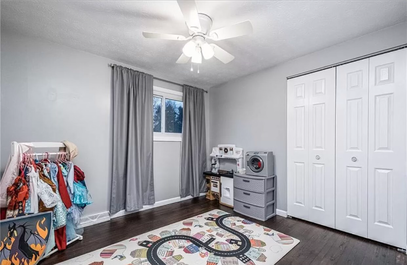 369 Whittier Ave Nw - Photo 3 of 4