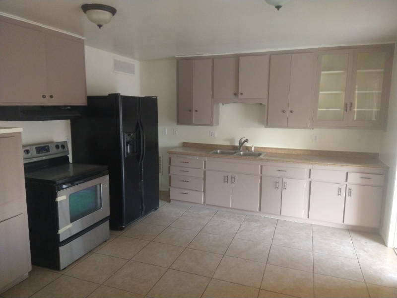 3627 W Belmont Ave - Photo 3 of 15