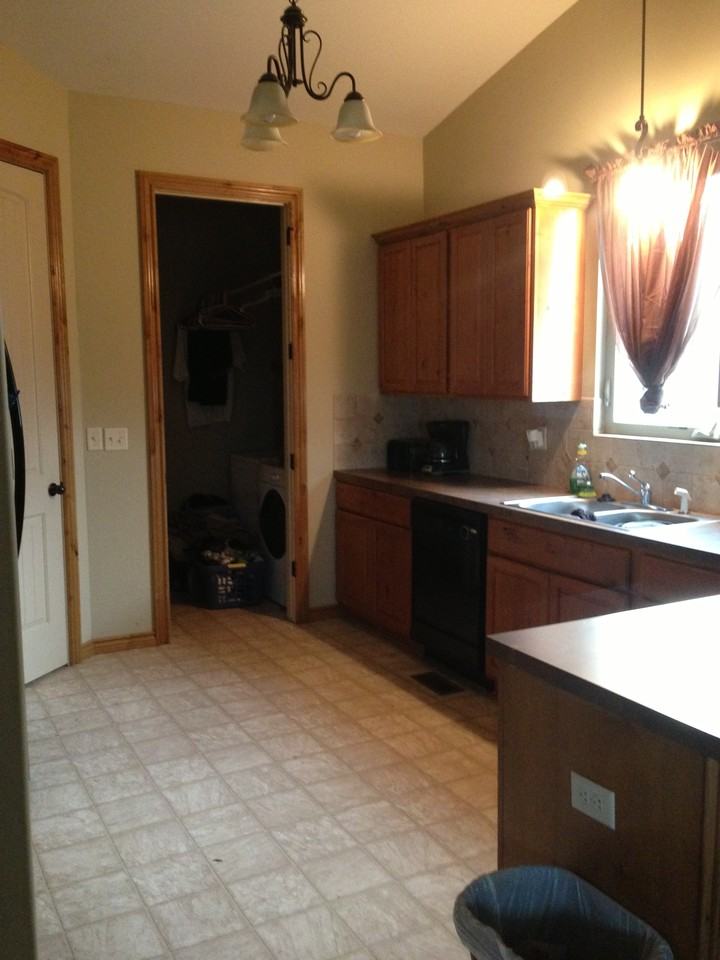 2646 E Burlington Ct - Photo 3 of 8