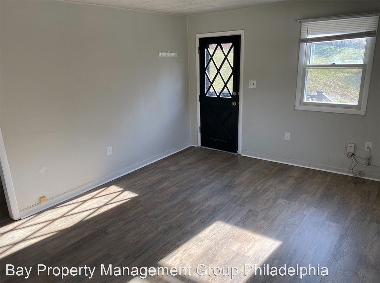 1566 Embreeville Rd - Photo 3 of 10