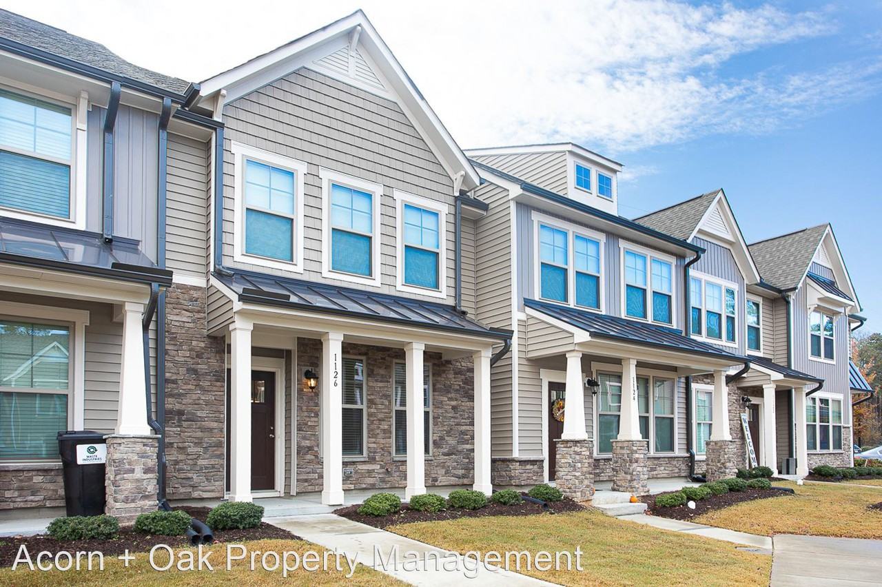 1126 Metropolitan Dr