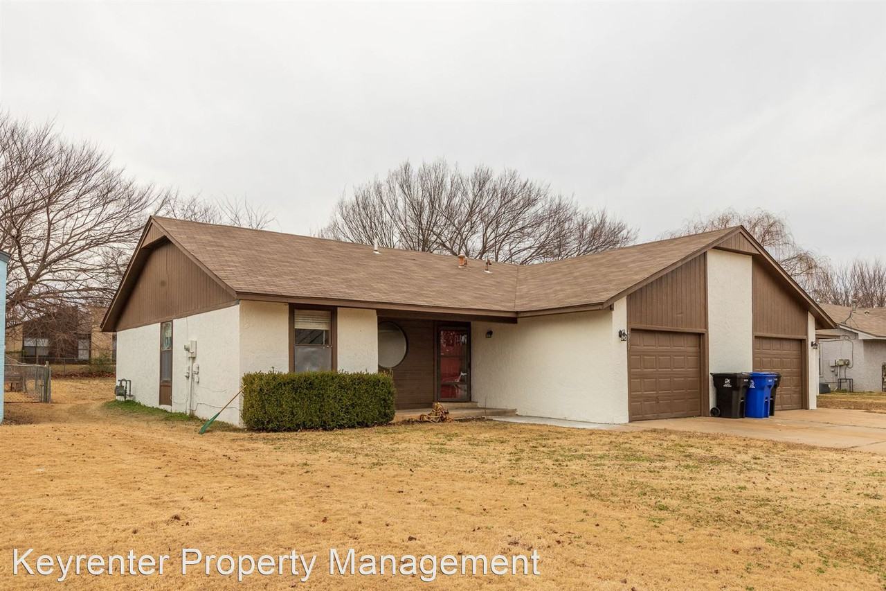 4902 S Gum Ave - Photo 2 of 41
