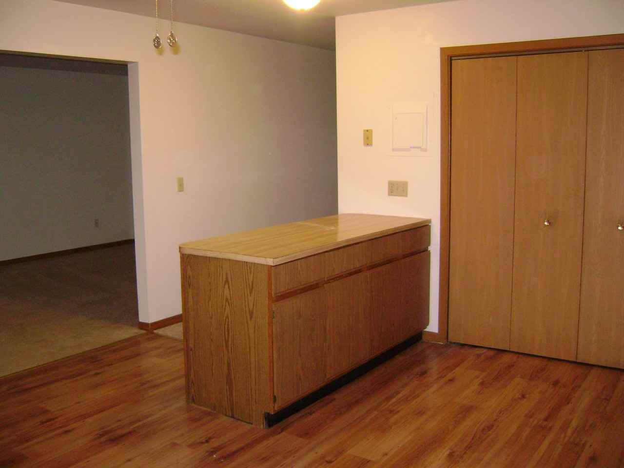 N881 Amanda St #4 - Photo 4 of 17