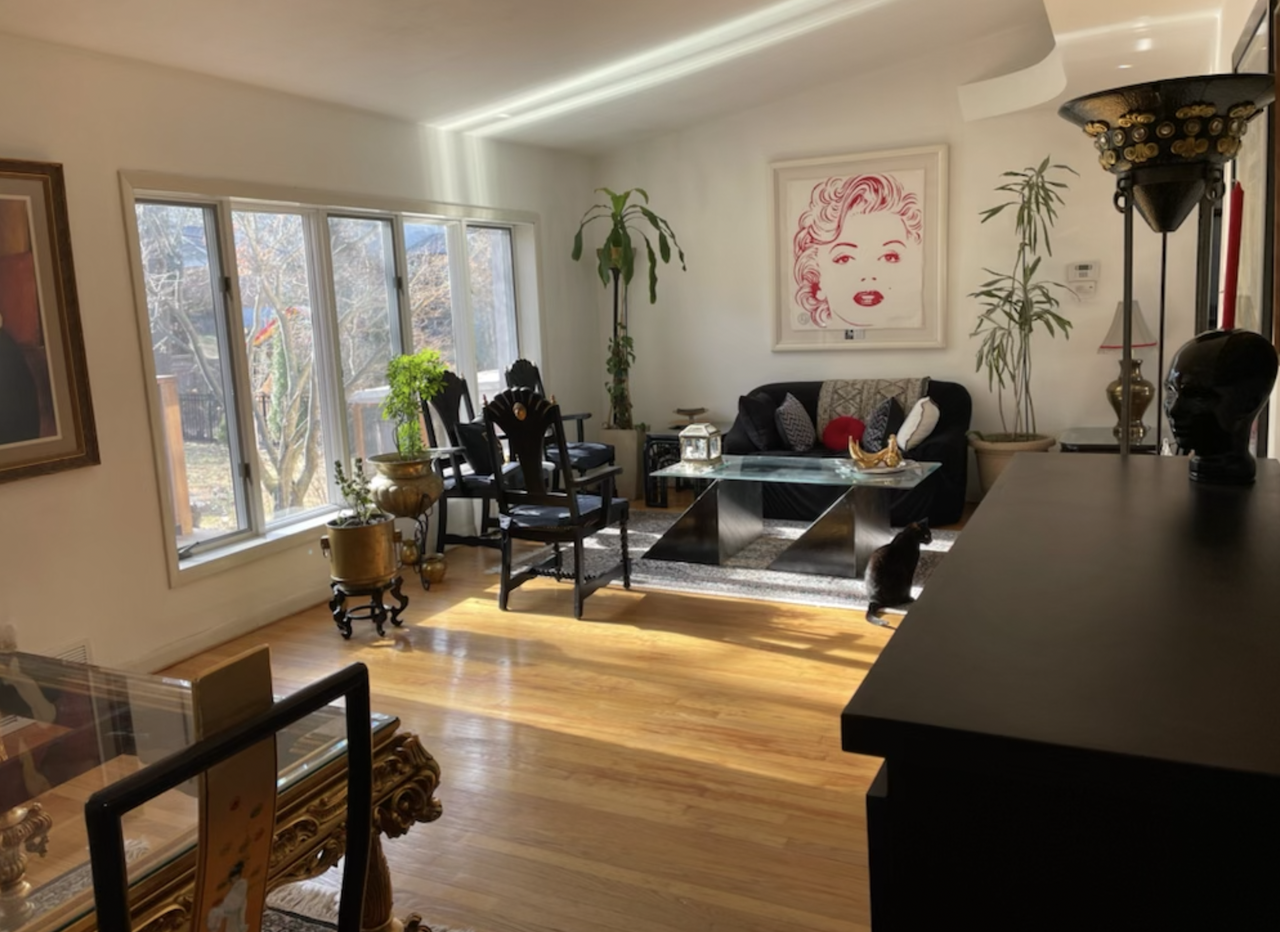 546 Flanders Drive - Photo 3 of 16