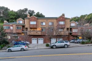 featured image of 120 Caldecott Lane