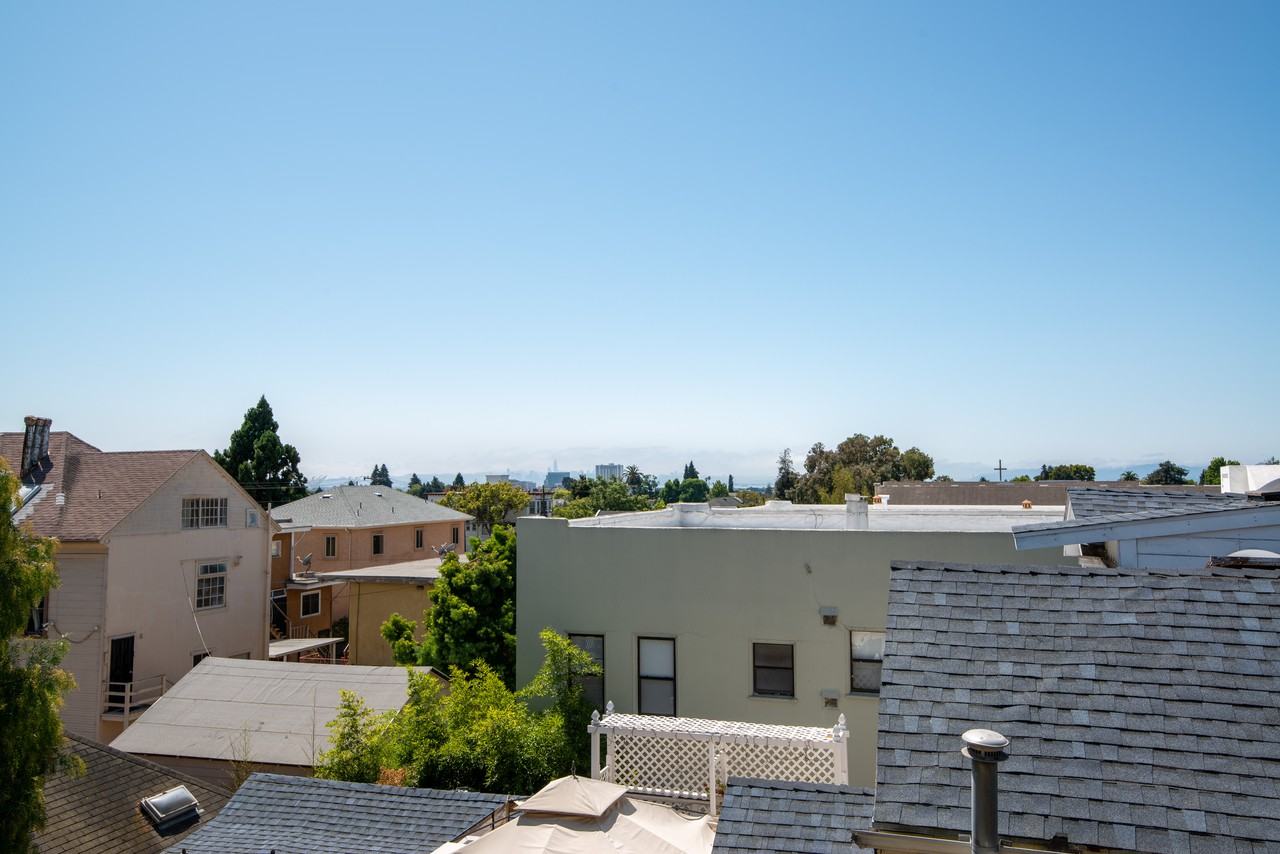 2076 Ashby - Photo 2 of 6