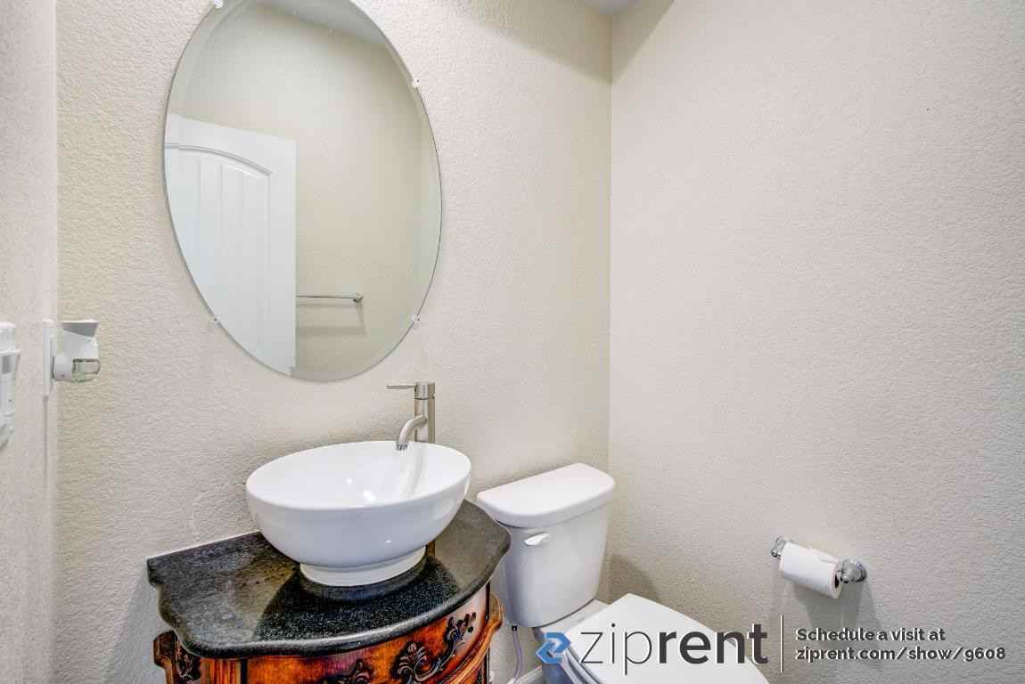 3104 Landmark Cir - Photo 3 of 22