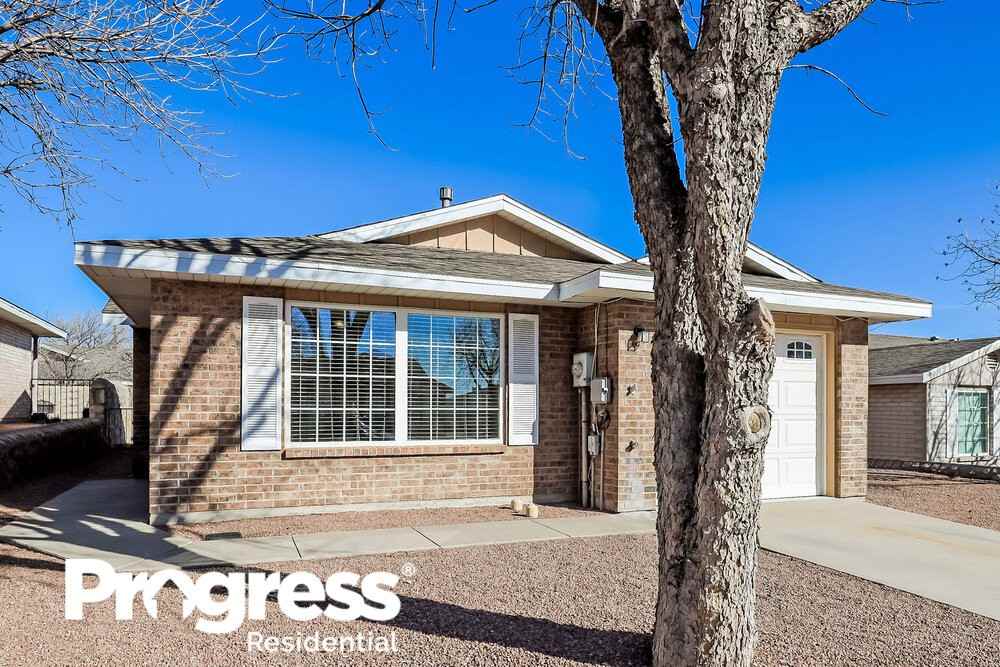 4524 Loma Del Rey Cir - Photo 3 of 19