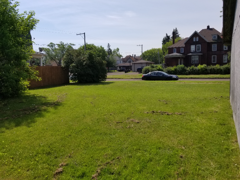 1622 Ogden Ave - Photo 4 of 28