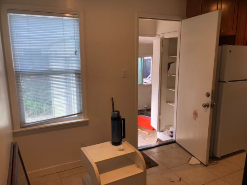 2265 Reading Ave - Photo 4 of 8