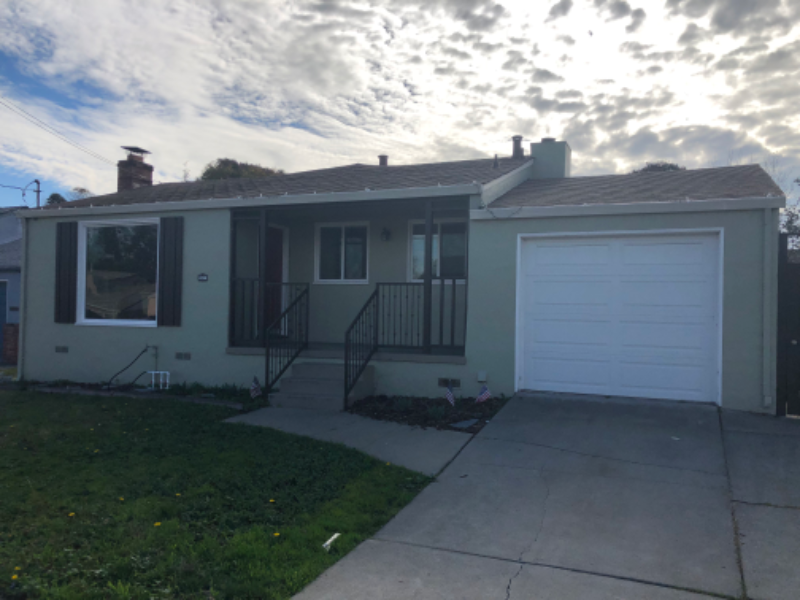 2265 Reading Ave - Photo 2 of 8