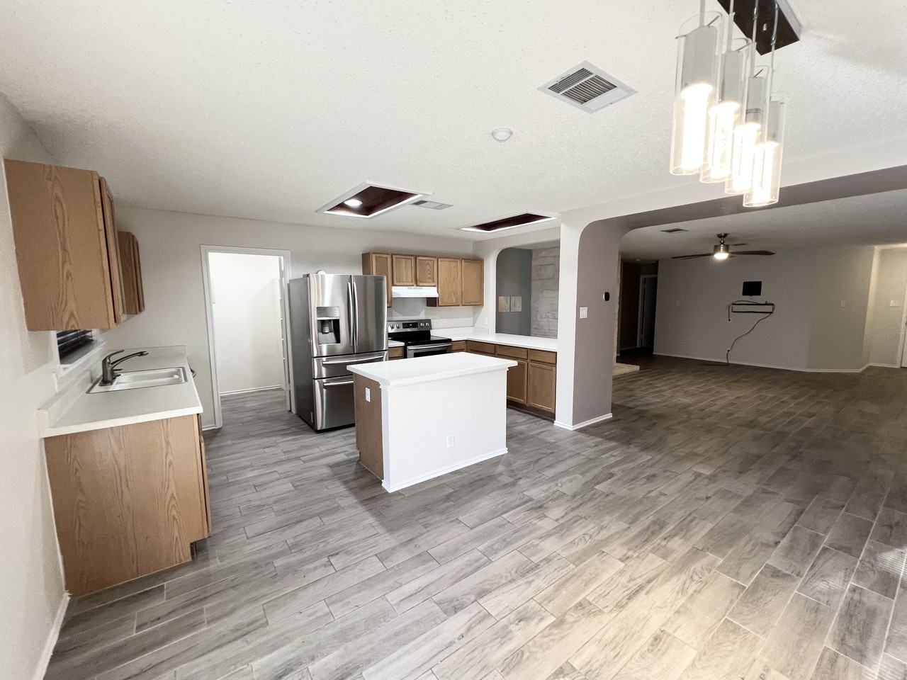 4301 Triboro Trl - Photo 5 of 20