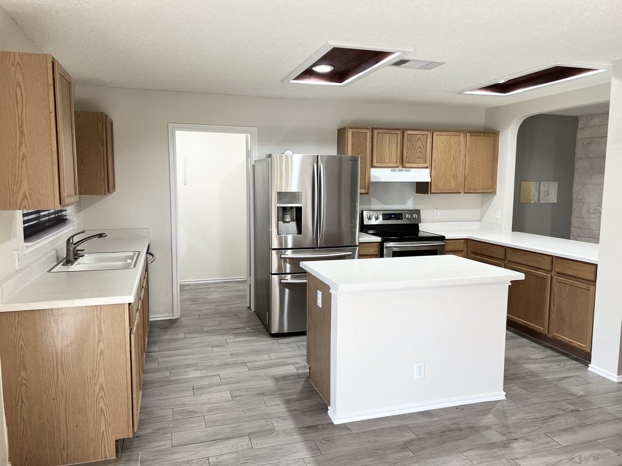 4301 Triboro Trl - Photo 4 of 20