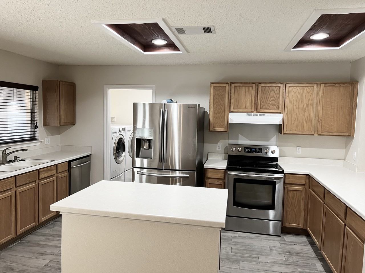 4301 Triboro Trl - Photo 3 of 20