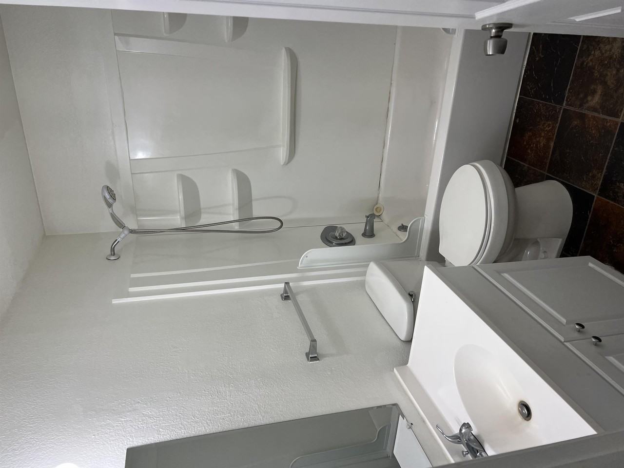 16411 Heritage Pl #3 - Photo 2 of 5