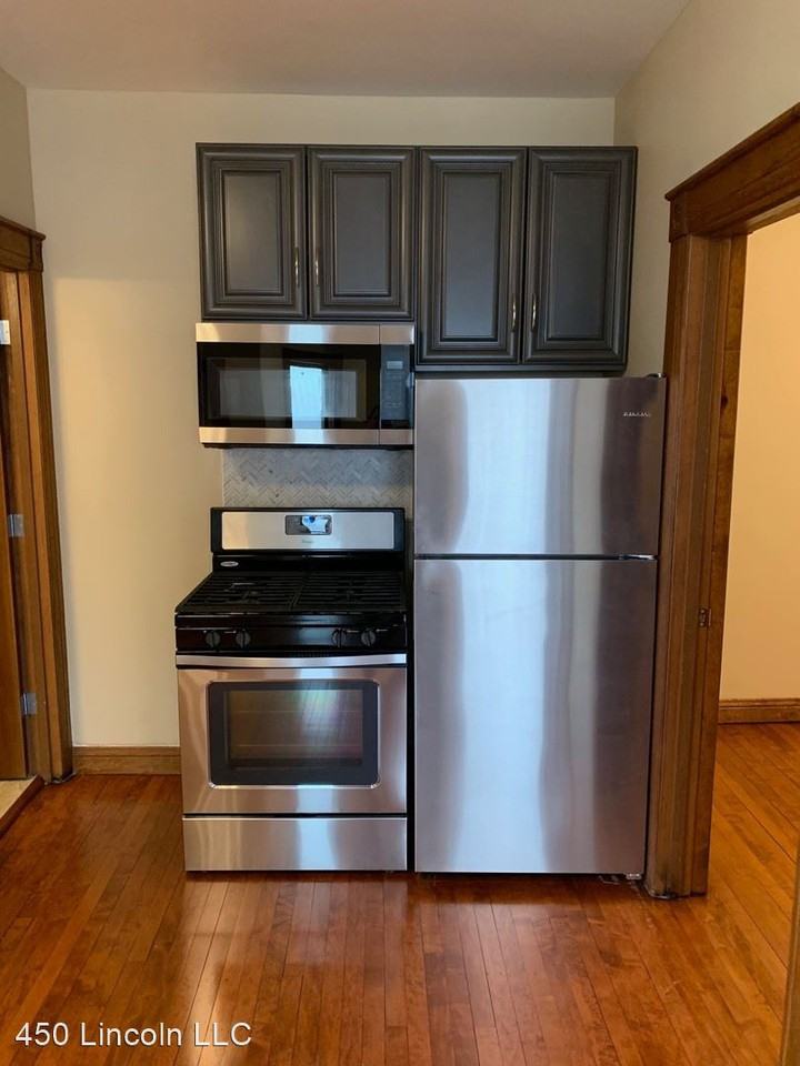 2227-2229 S Winchester Street - Photo 3 of 11