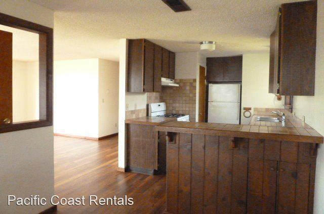 1360 Whitmire Ave - Photo 3 of 24