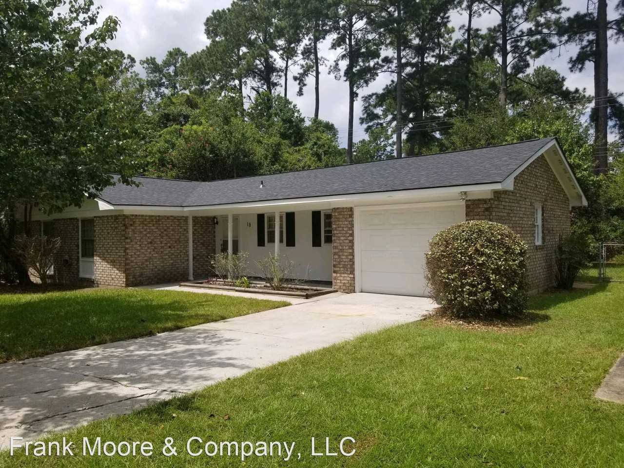 18 Canterbury Cir - Photo 2 of 15