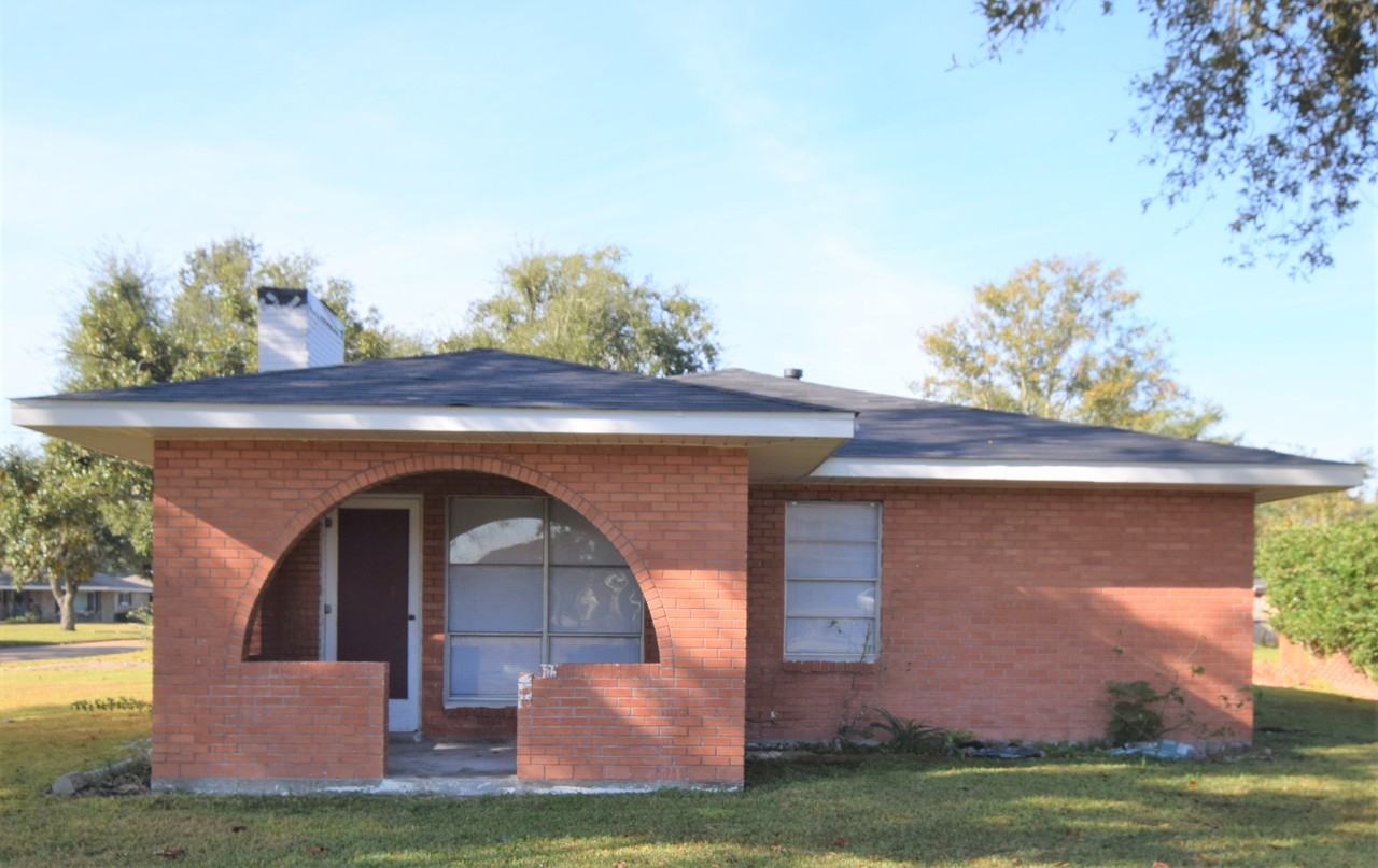 100 Washington St - Photo 2 of 10