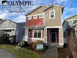 featured image of 7636 Rushmore Ave Ne