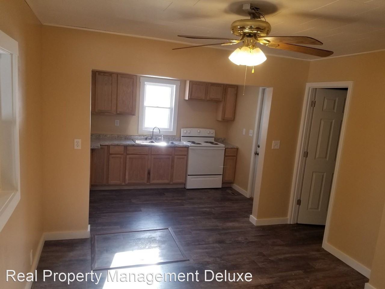 102 Robert St S - Photo 3 of 15