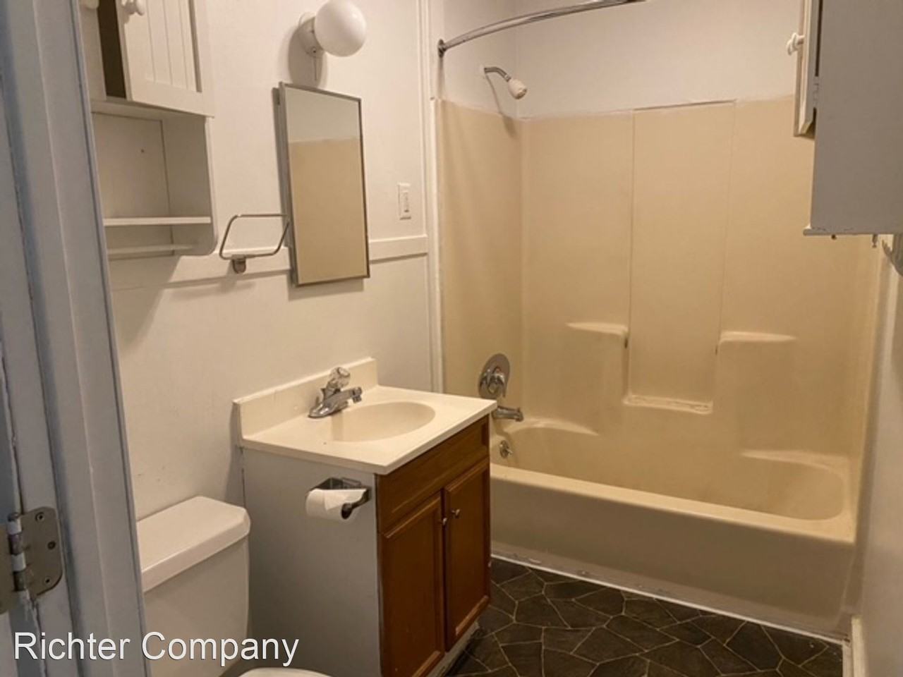 55 N Main Street NE - Photo 3 of 5