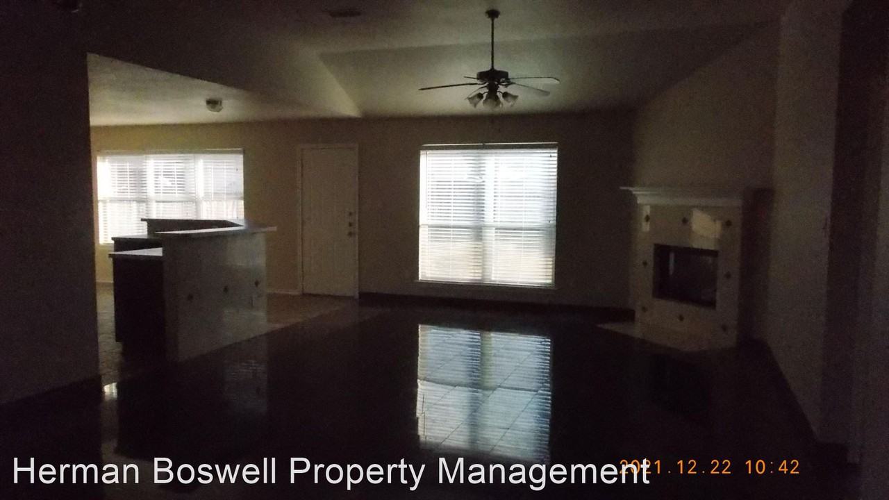 6203 Winter Park Ln - Photo 3 of 26