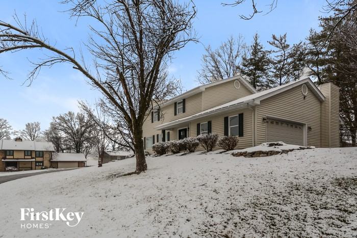 658 Woodchuck Ln - Photo 2 of 15