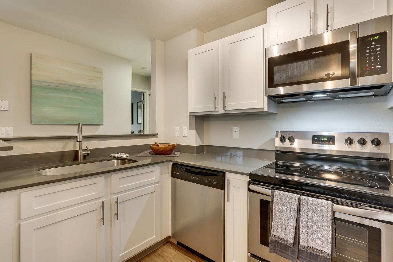 Sterling Pointe - Photo 3 of 50