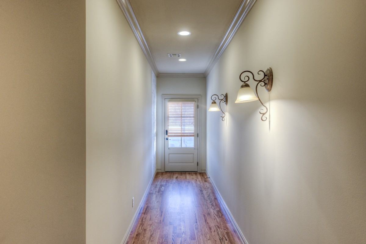 1333 E 41st Pl #1 - Photo 3 of 28