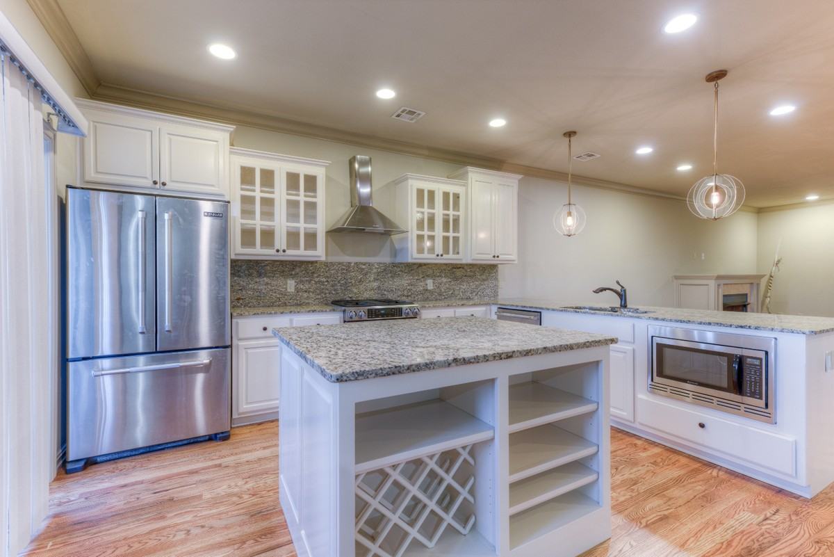 1333 E 41st Pl #1 - Photo 7 of 28