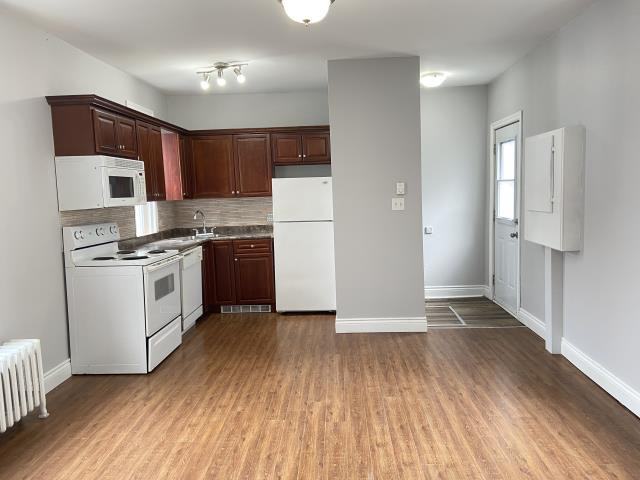 121 Wright St #10 - Photo 2 of 12