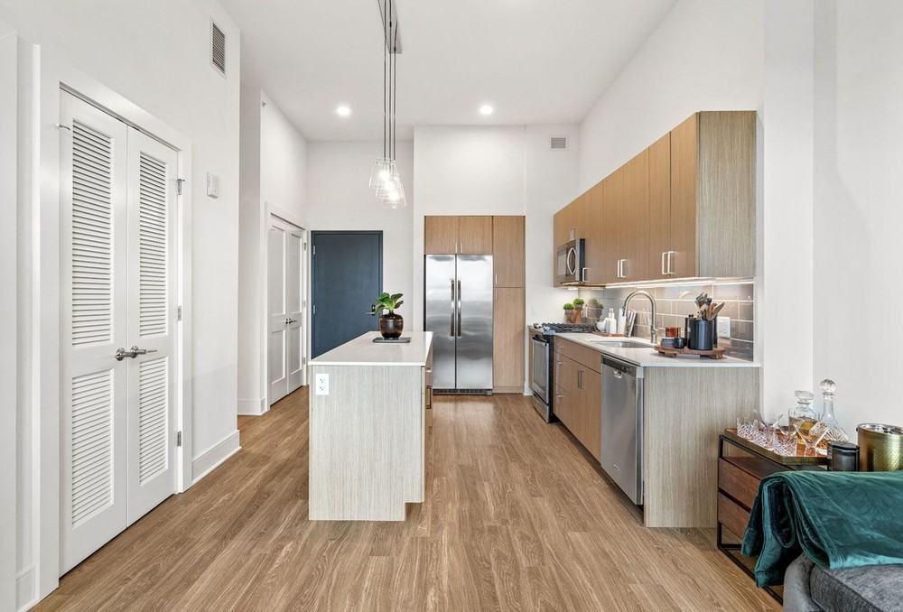 One Oak Brook Commons - Photo 3 of 38