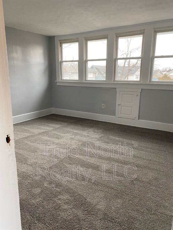 1543 Cordell Ave - Photo 2 of 20