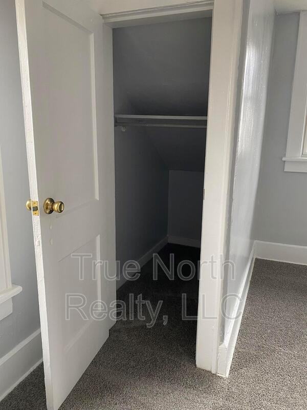 1543 Cordell Ave - Photo 4 of 20