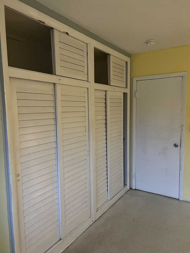 3149 Ne 2nd Ave - Photo 2 of 6