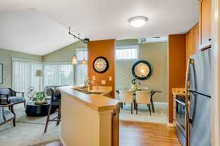Sunset Summit Apartments - Photo 1 of 1