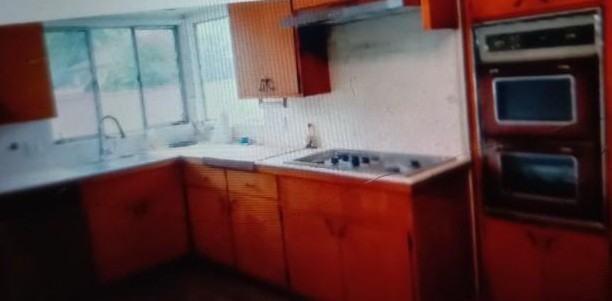 909 E 6th St - Photo 3 of 4