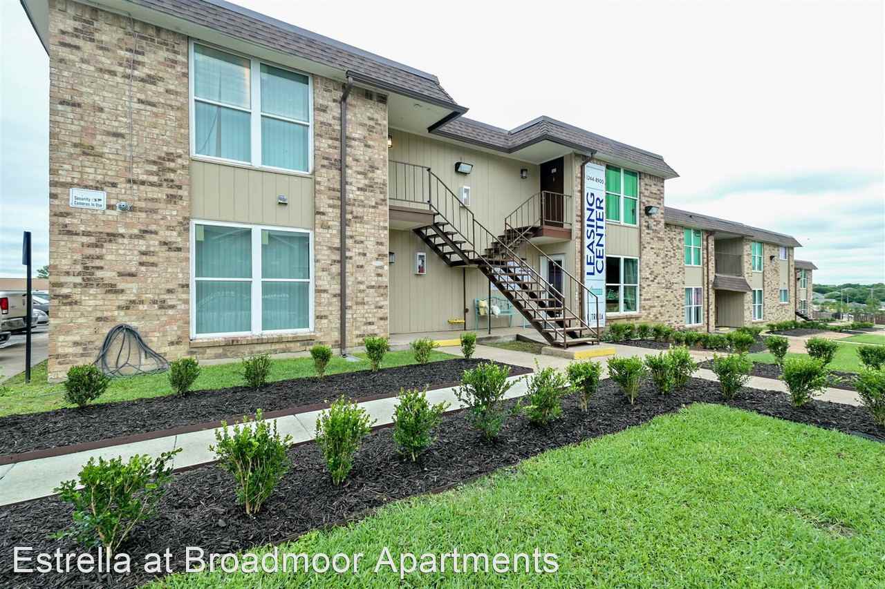 Estrella at Broadmoor Apartments - Photo 2 of 18