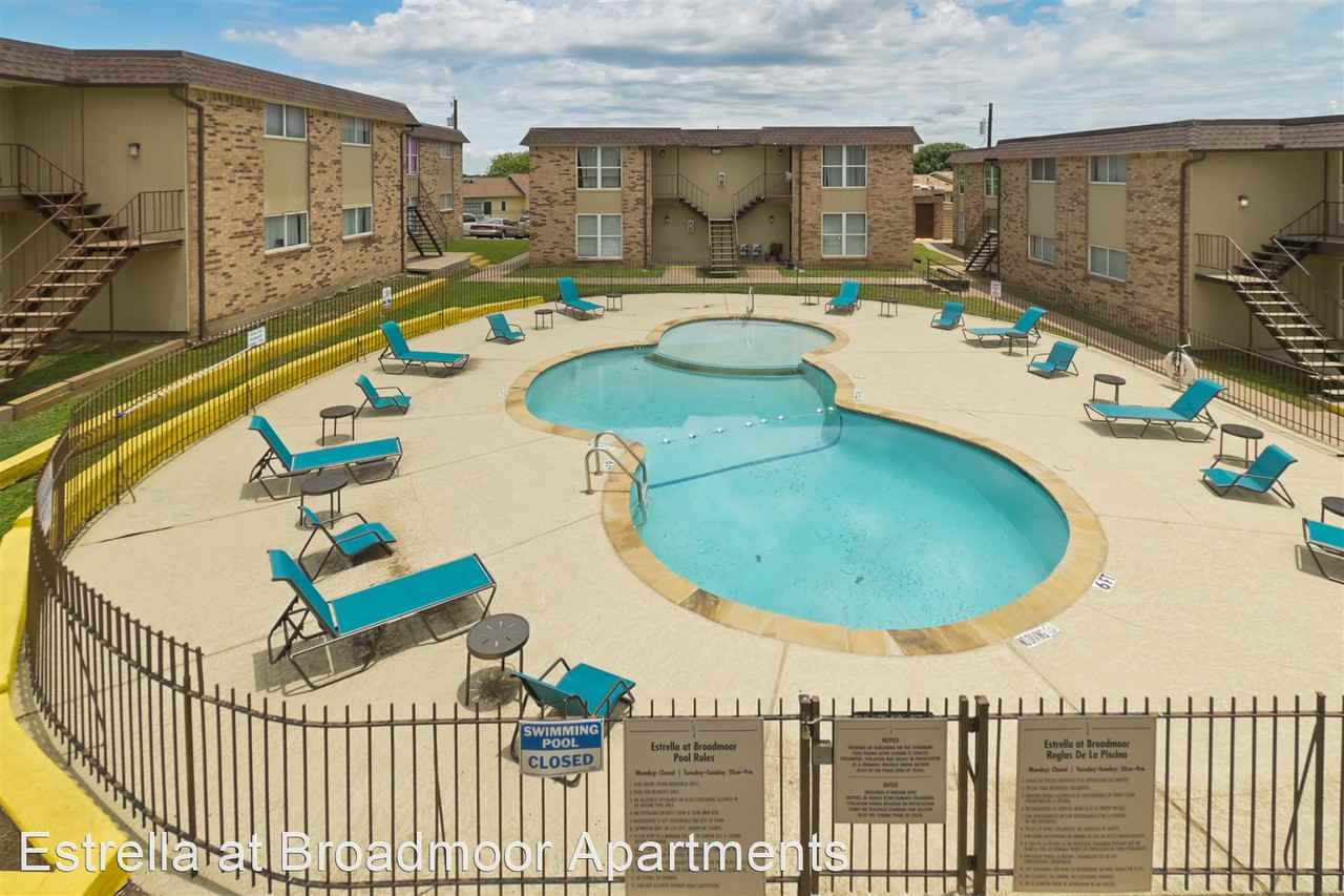 Estrella at Broadmoor Apartments - Photo 3 of 18