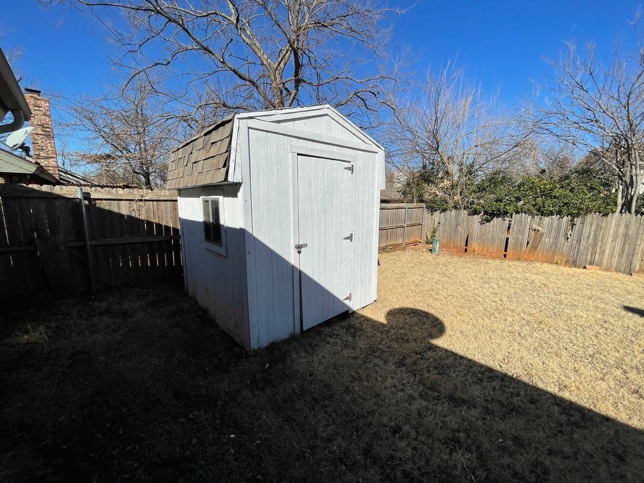6705 Greenway Dr - Photo 3 of 33