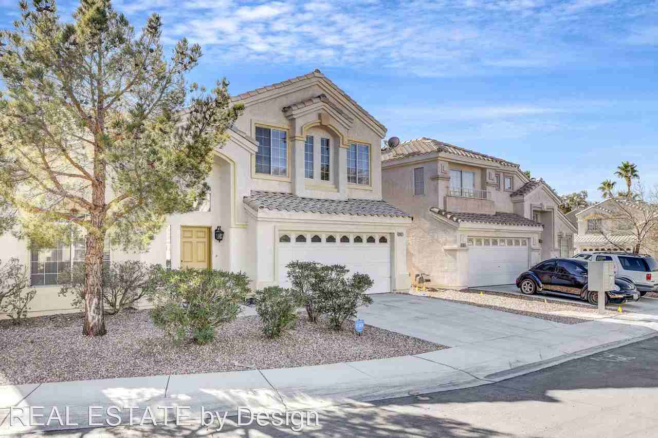 9021 Aldershot Ct - Photo 3 of 47