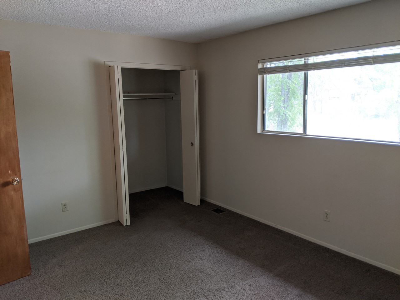 609 W Dale Ave - Photo 3 of 4